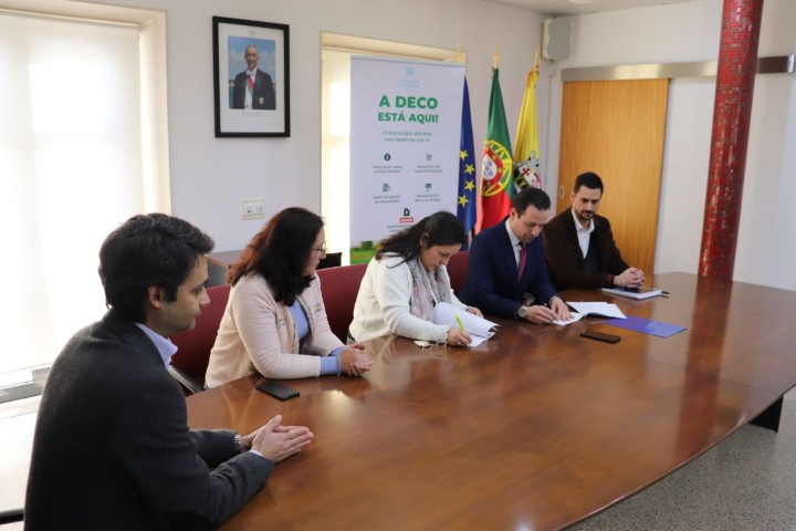 Município de Ferreira do Zêzere celebra protocolo com DECO